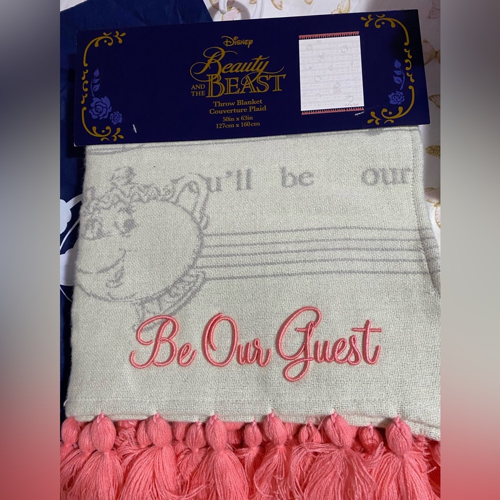 Throw blanket